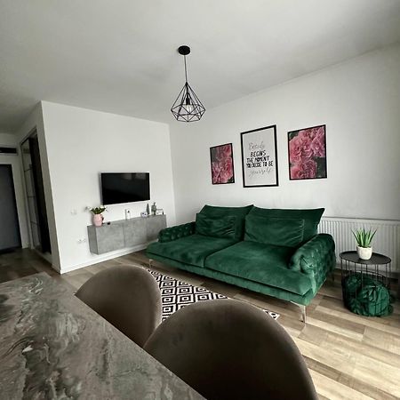 Velvet Studio Targu Mures Ngoại thất bức ảnh