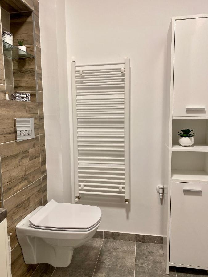 Velvet Studio Targu Mures Ngoại thất bức ảnh