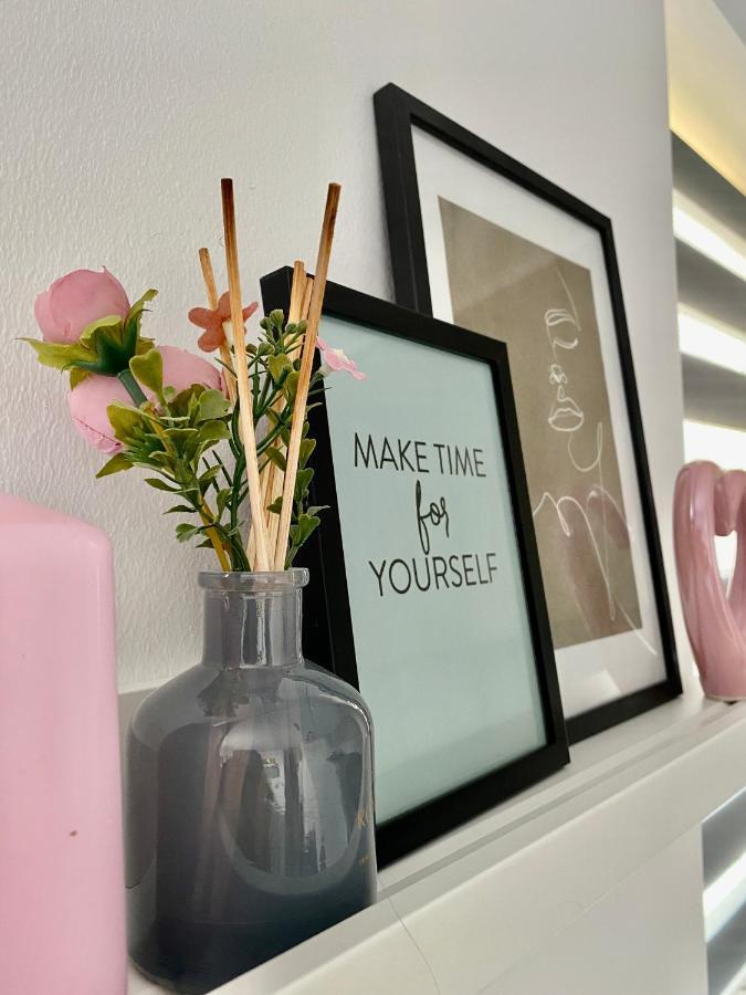 Velvet Studio Targu Mures Ngoại thất bức ảnh