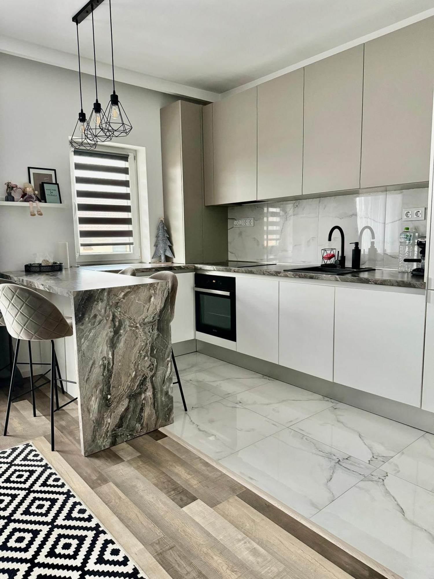 Velvet Studio Targu Mures Ngoại thất bức ảnh